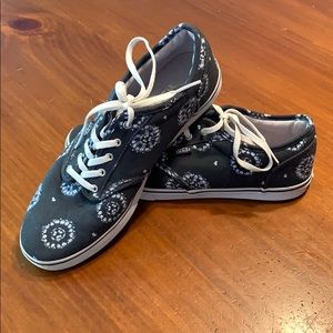 VANS tie-dye tennis shoes, navy, size 8.5